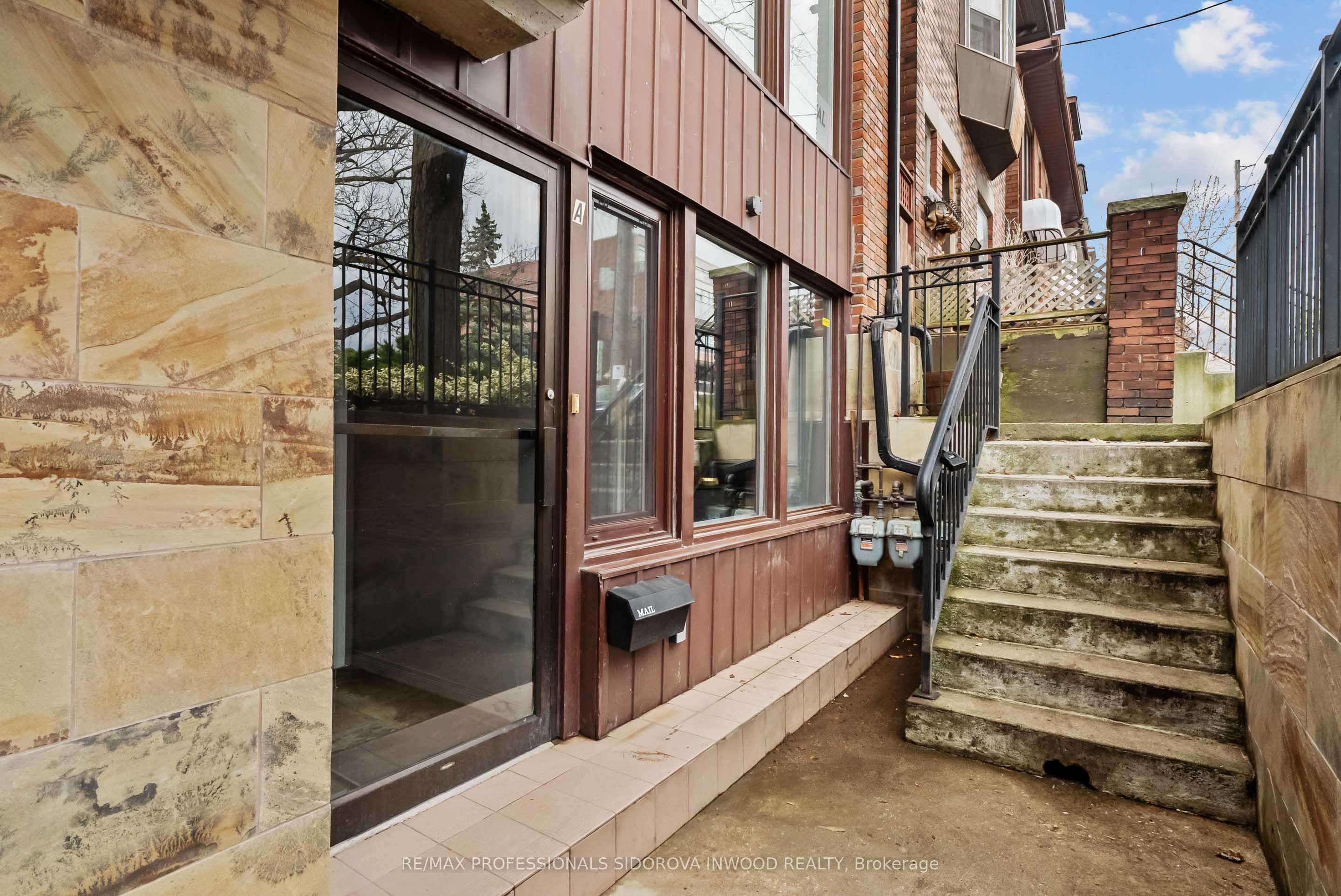 585 Annette Street Lower