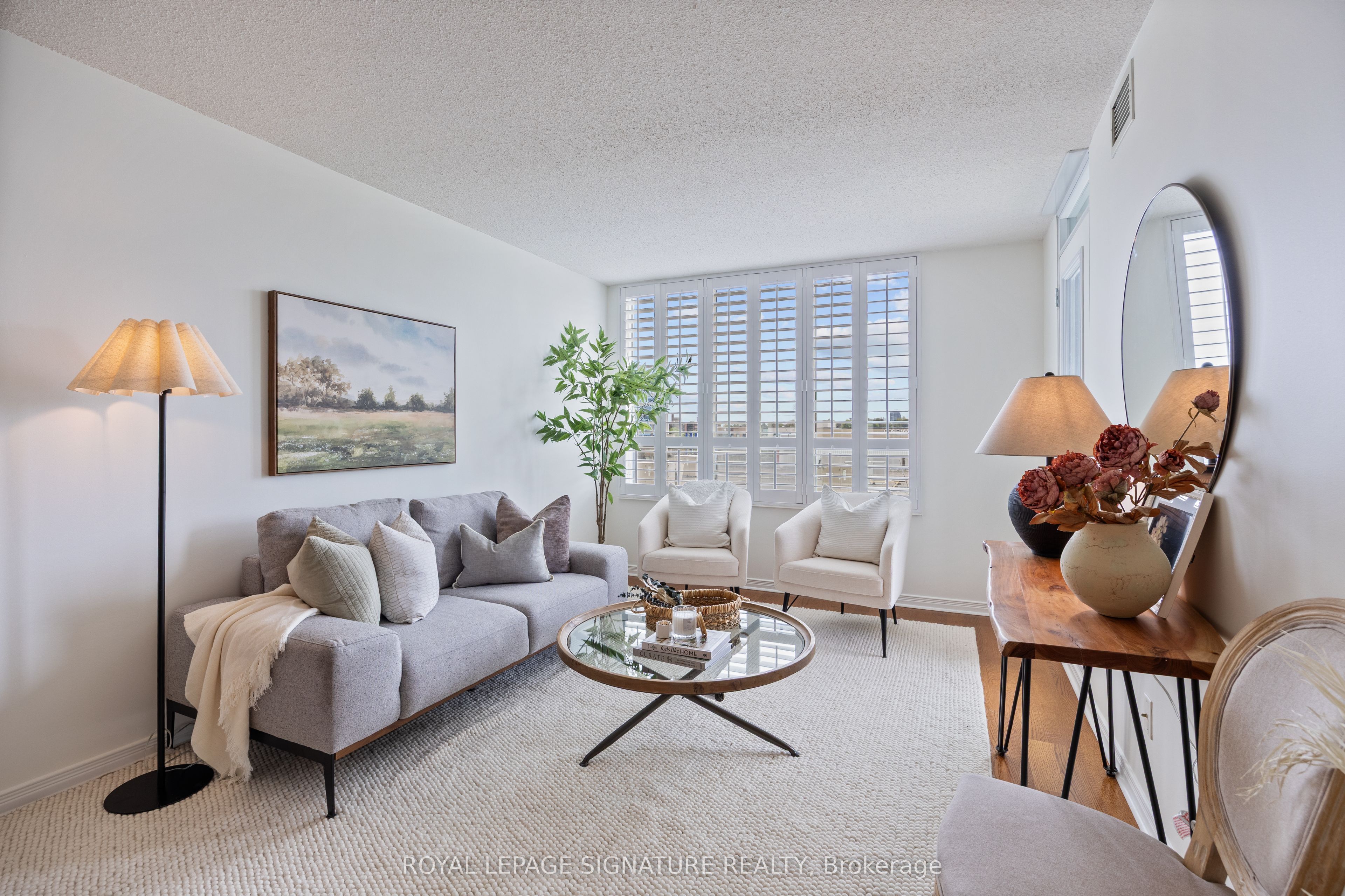 Toronto, ON M3B 3S5, Canada, 2 Bedrooms Bedrooms, ,1 BathroomBathrooms,Residential,Active,198357