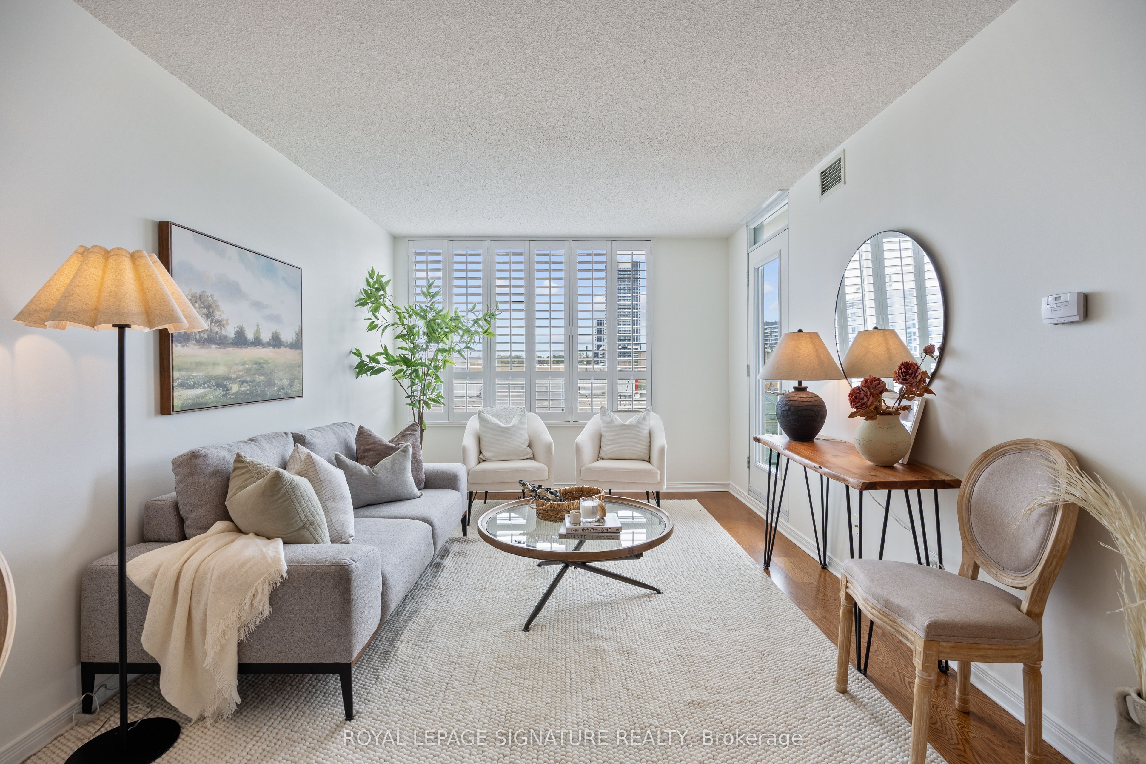 Toronto, ON M3B 3S5, Canada, 2 Bedrooms Bedrooms, ,1 BathroomBathrooms,Residential,Active,198357