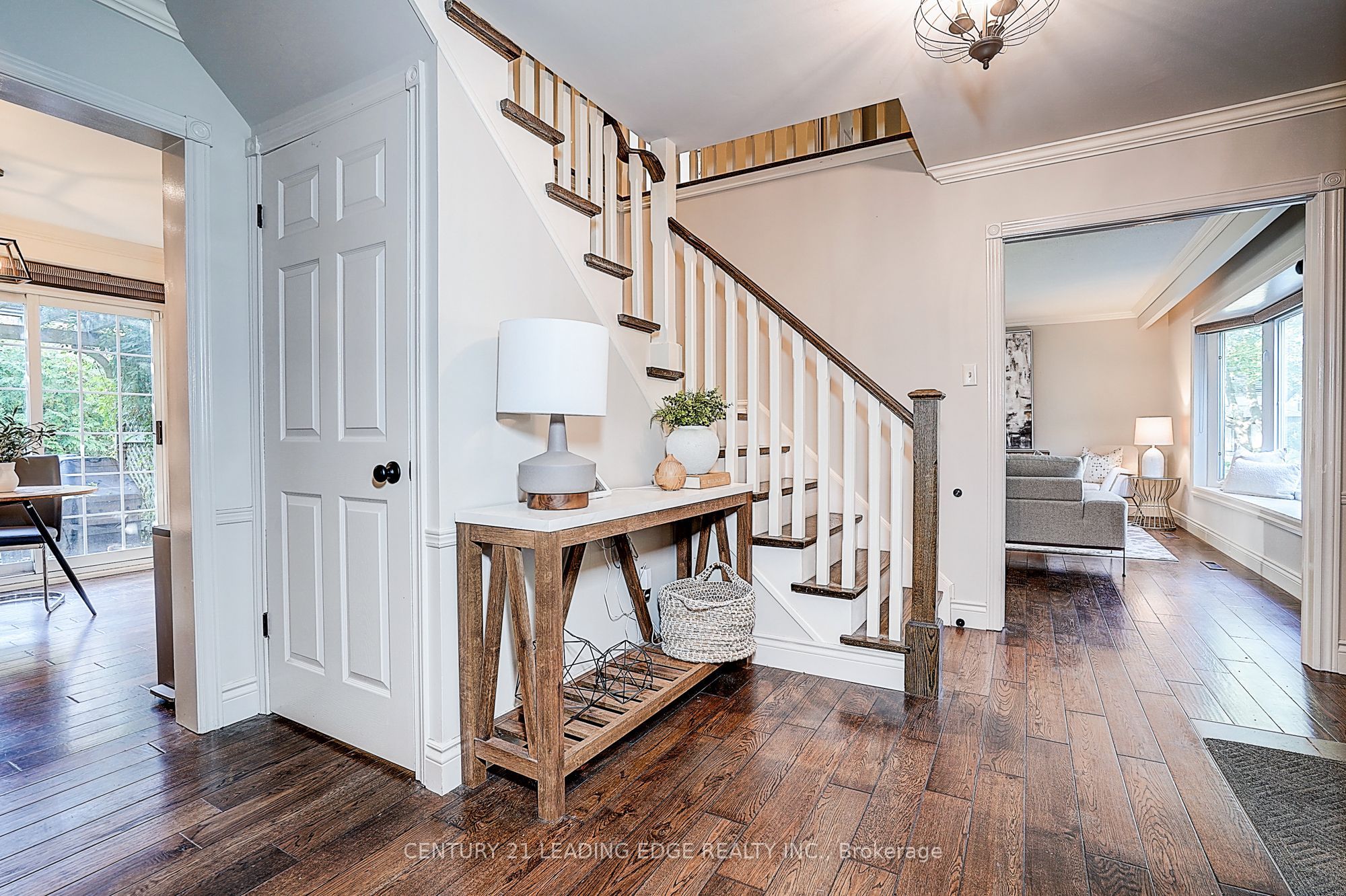 101 Ramona Boulevard