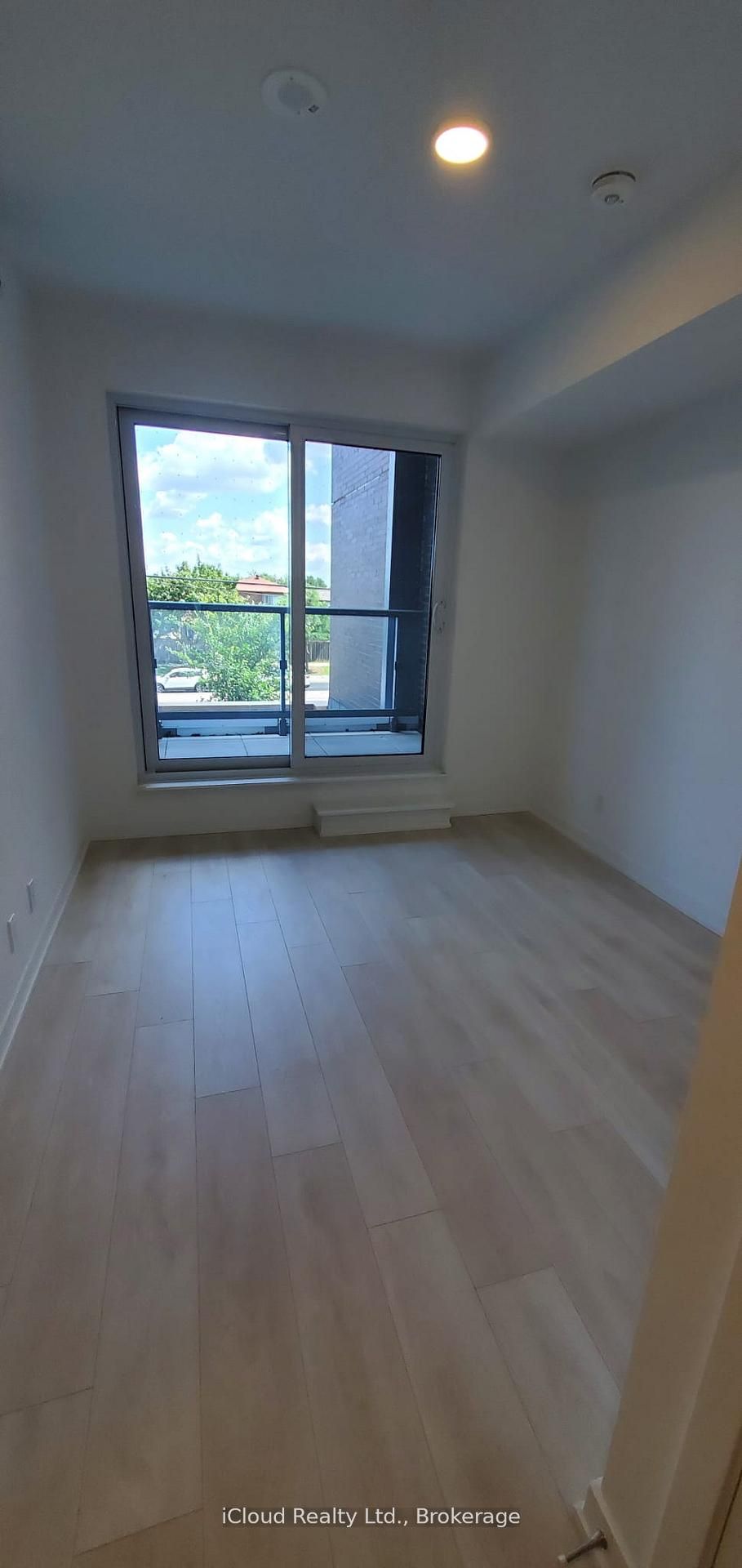 7950 Bathurst Street 210