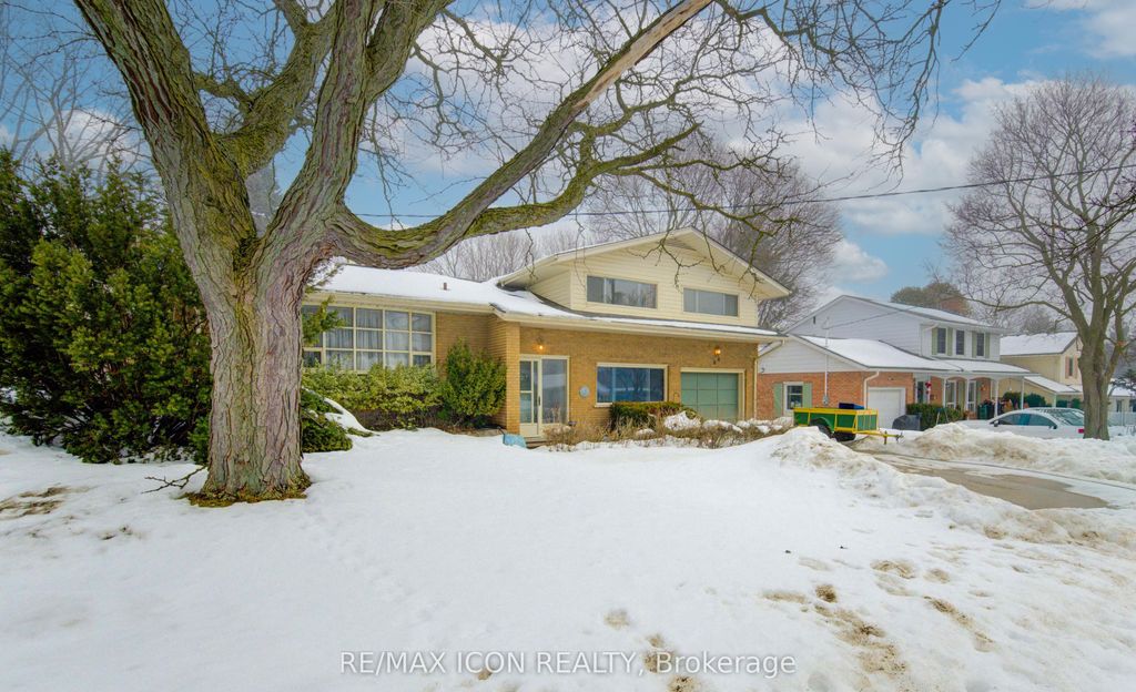 Photo of 26 Deerpark Crescent, Kitchener, ON N2M 4R2 (MLS # X12798250)