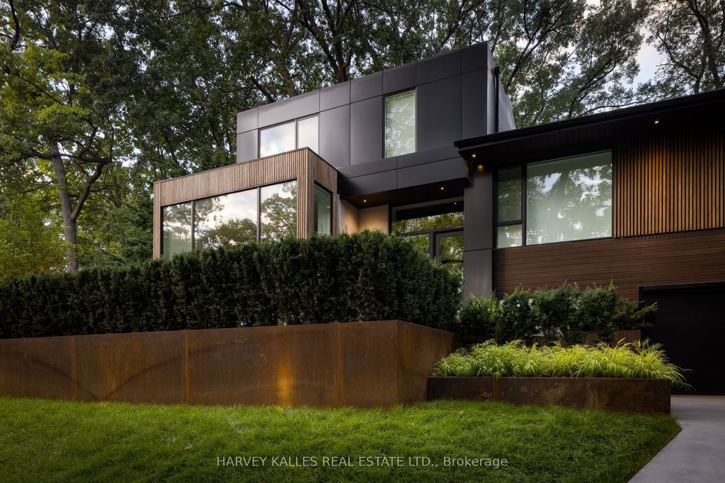 Photo of 30 Edenbrook Hill, Toronto, ON M9A 3Z6 (MLS # W12405349)