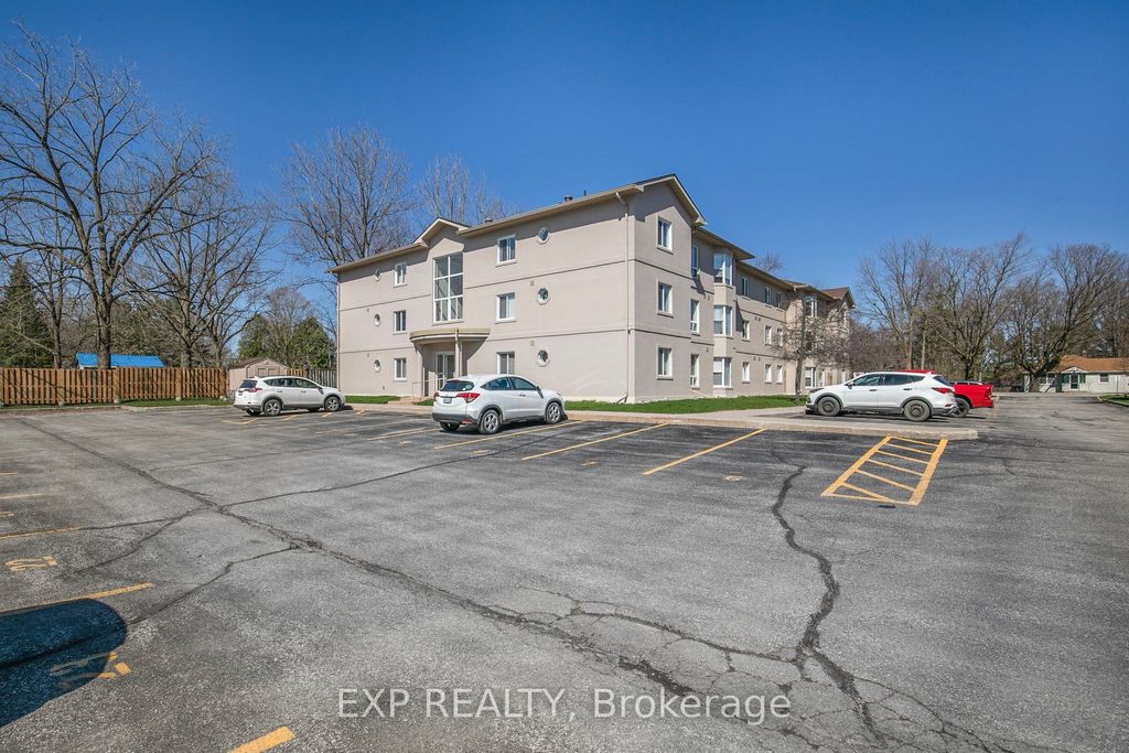 Photo of 107 Bond Street #303, Orillia, ON L3V 1J7 (MLS # S13038602)