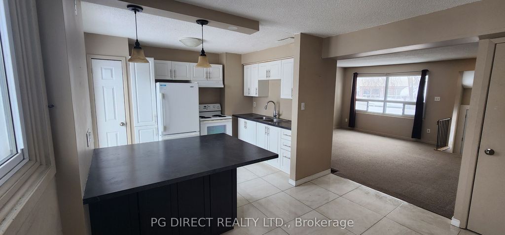 Photo of 63 Ferris Lane #L10, Barrie, ON L4M 5C4 (MLS # S12889870)