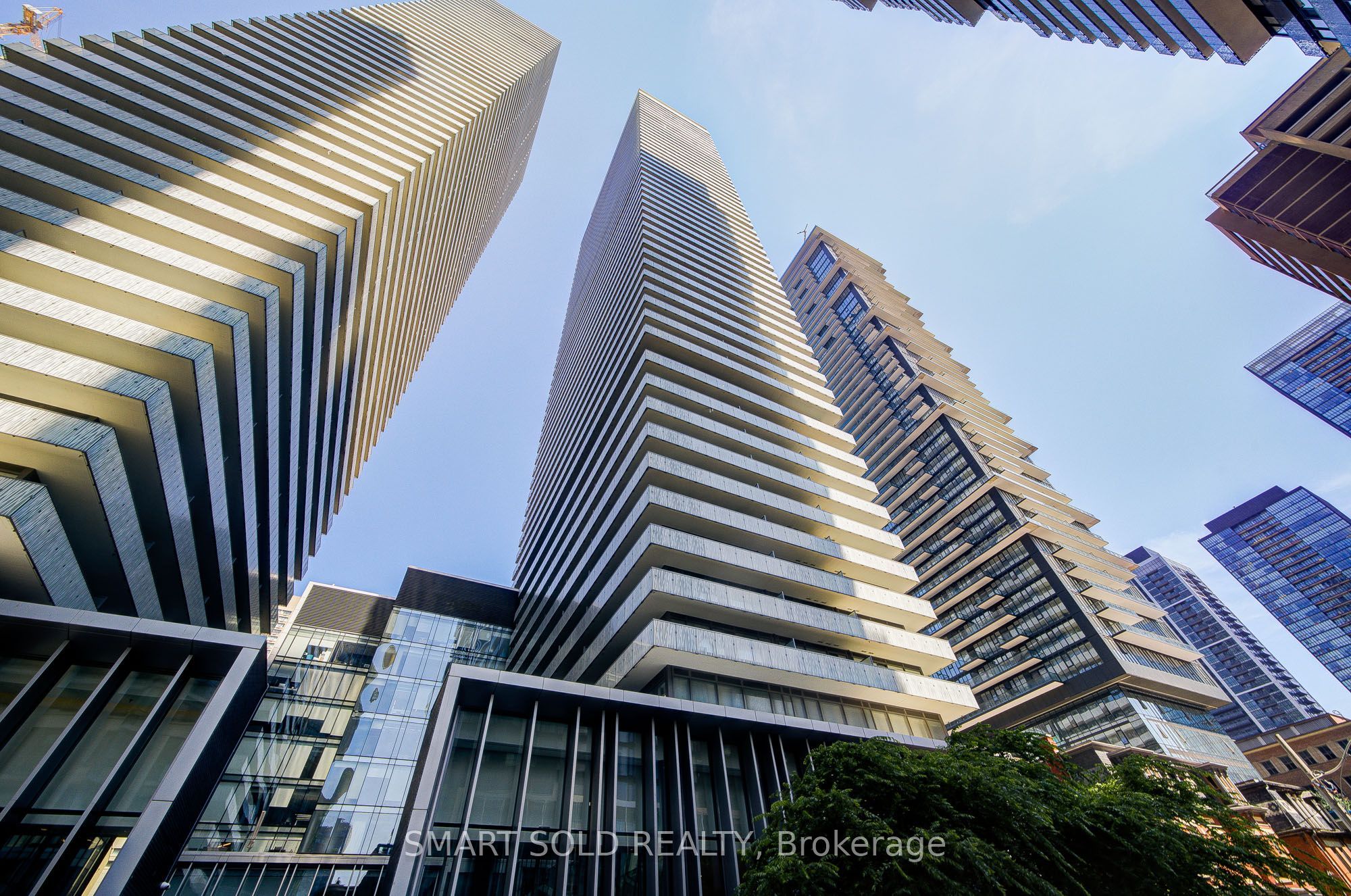 50 Charles Street E 2909