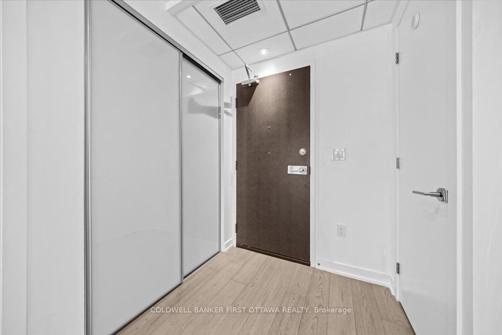 Photo of 199 SLATER Street #906, Ottawa Centre, ON K1P 0C8 (MLS # X12719516)