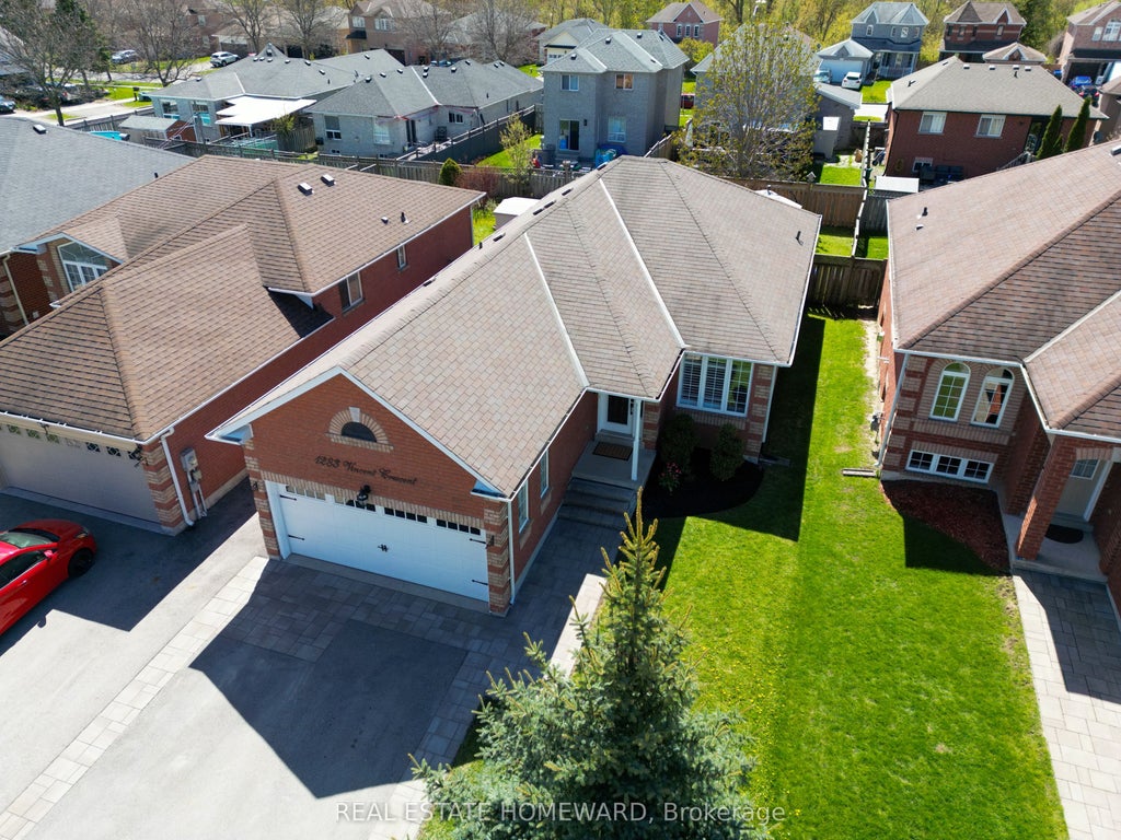 Photo of 1283 Vincent Crescent, Innisfil, ON L9S 1Z6 (MLS # N13665212)