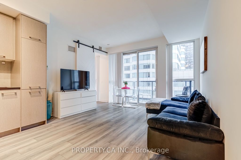 Photo of 87 Peter Street #1713, Toronto, ON M5V 0P1 (MLS # C12885902)