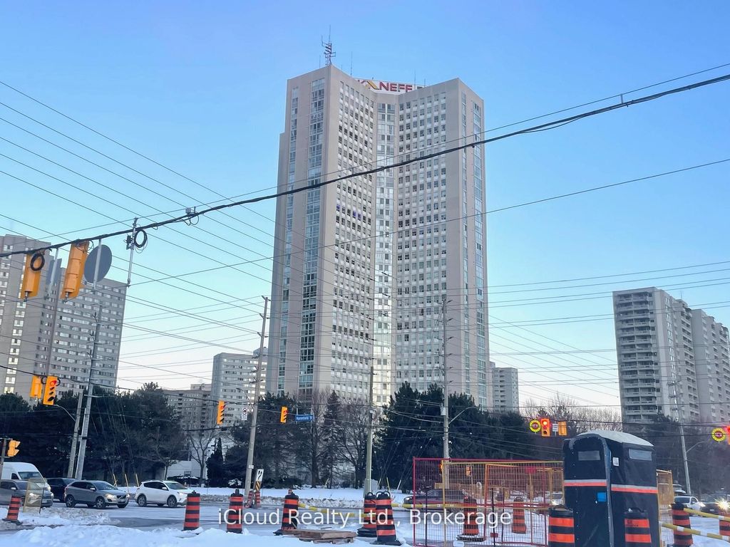 Photo of 3650 Kaneff Crescent #3208, Mississauga, ON L5A 4A1 (MLS # W12920706)