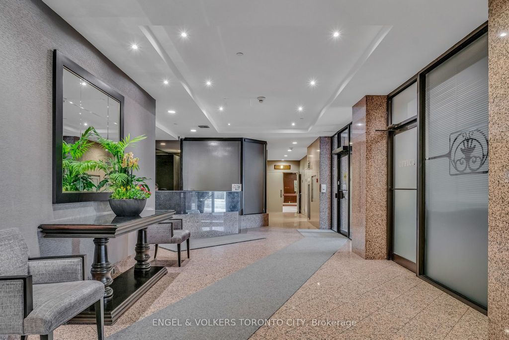Photo of 2900 Yonge Street #507, Toronto, ON M4N 3N8 (MLS # C12427555)