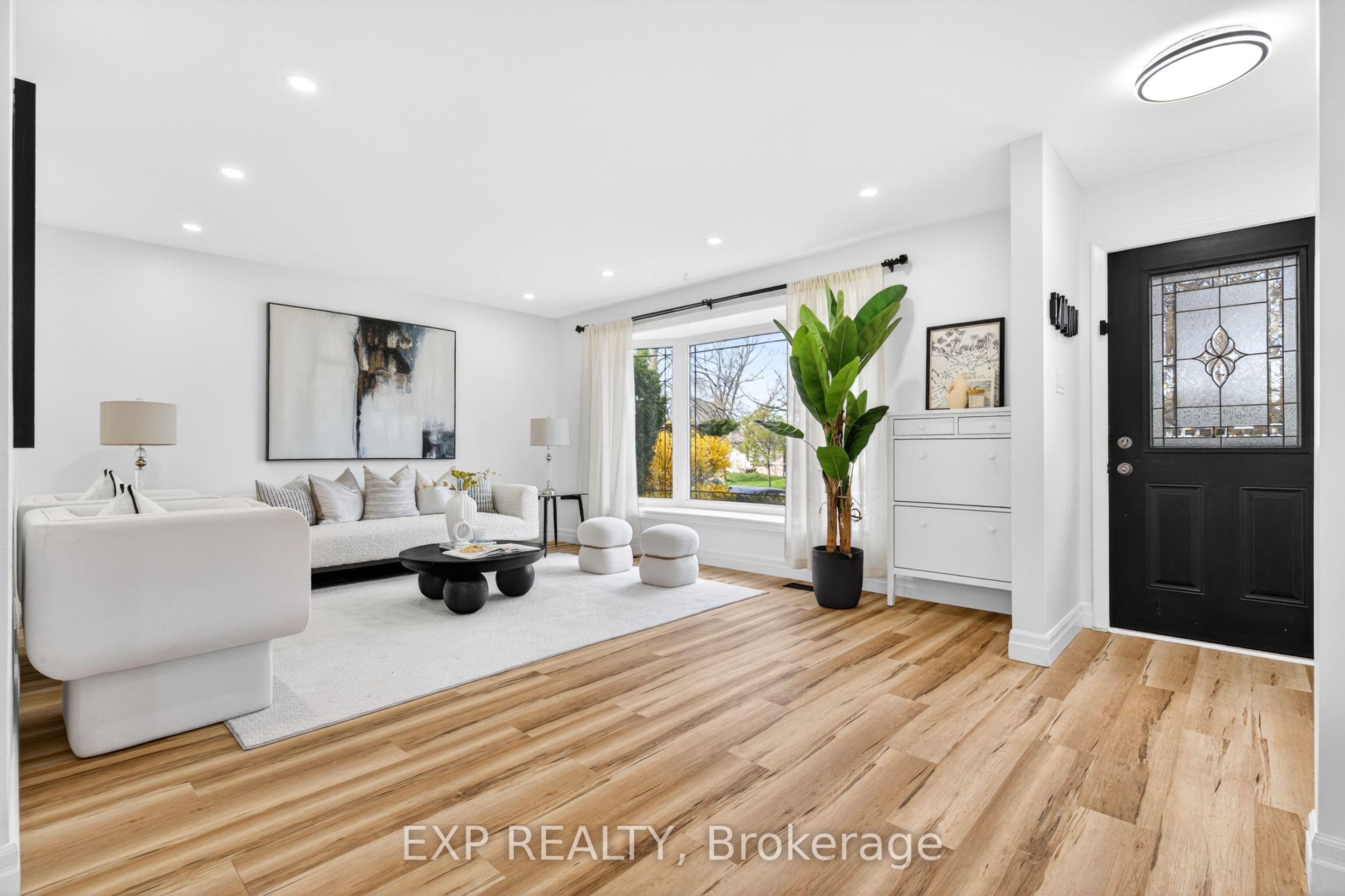 15 Rexway Drive