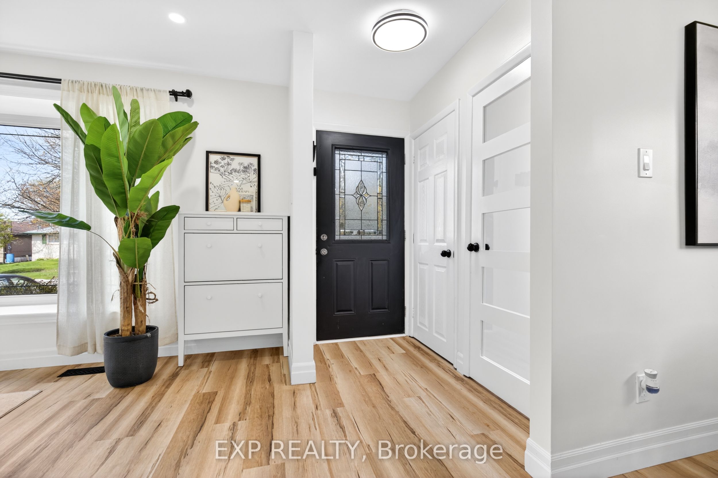 15 Rexway Drive