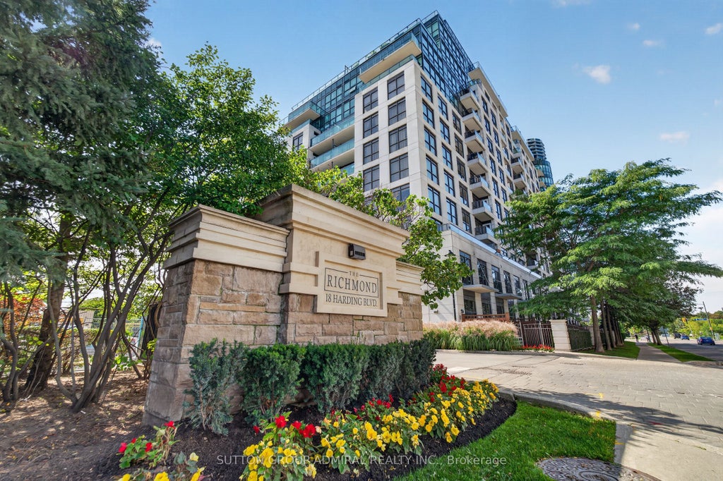 Photo of 18 Harding Boulevard #1203, Richmond Hill, ON L4C 0T3 (MLS # N14081586)