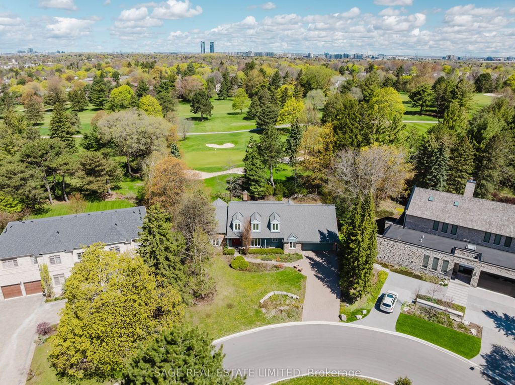 Photo of 69 Fairway Heights Drive, Markham, ON L3T 3A7 (MLS # N13120060)