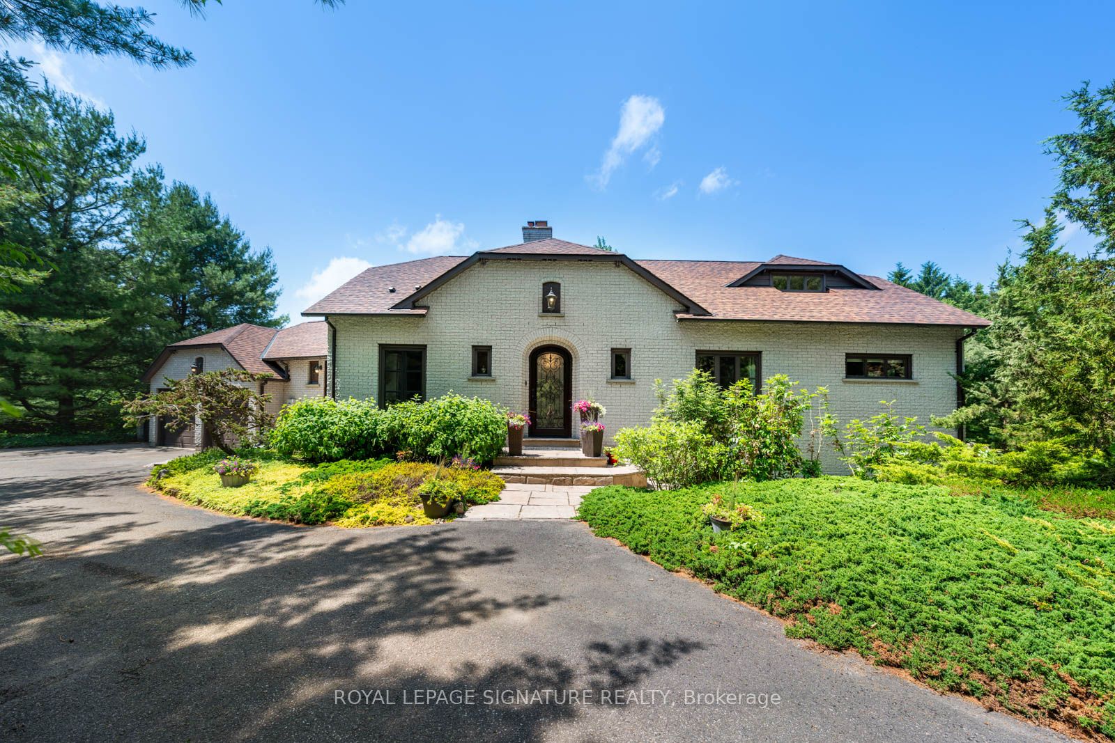 30 Kingswood Drive
