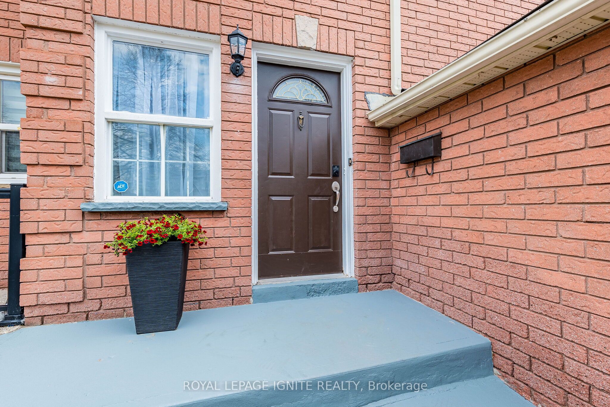 73 Cutters Crescent