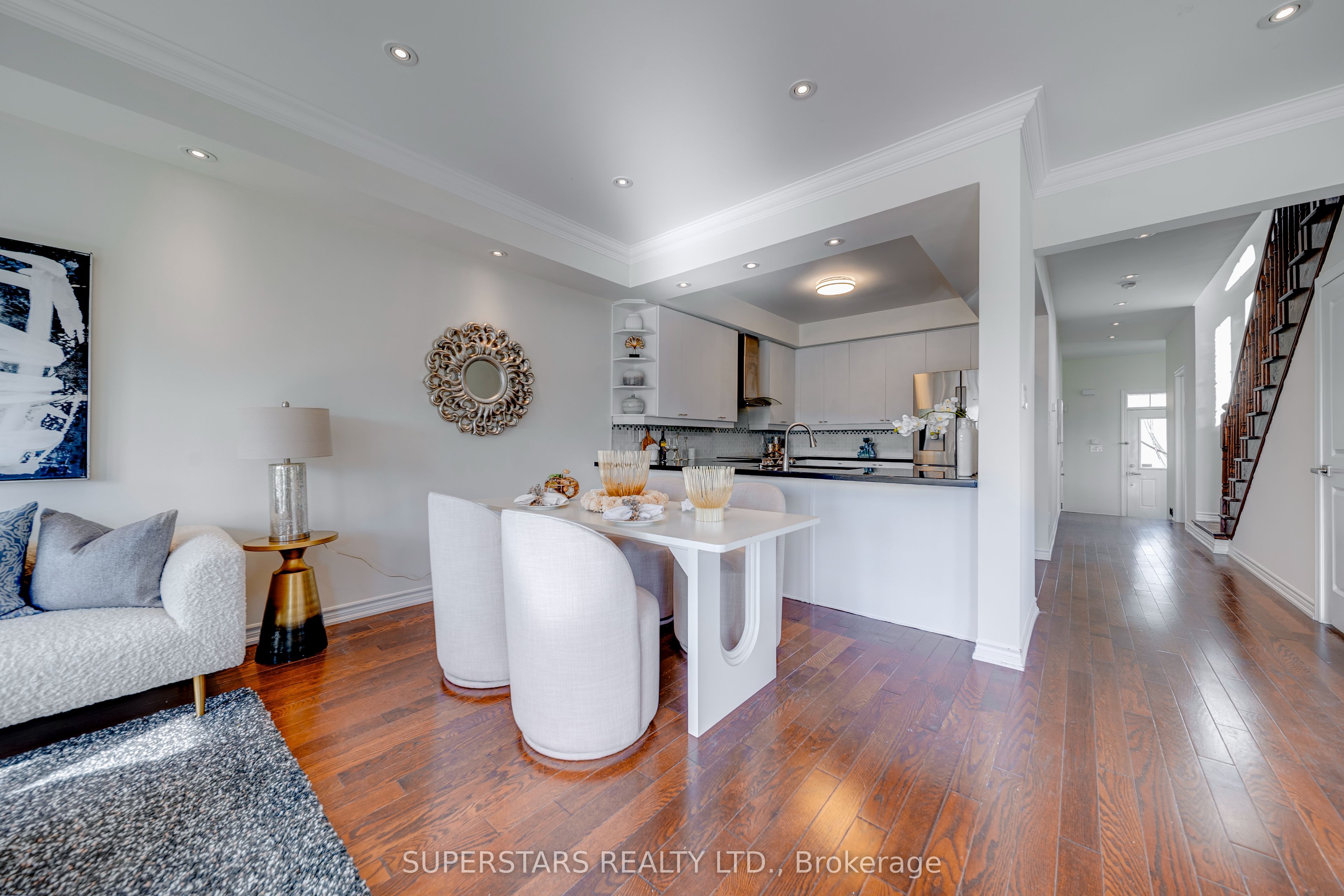 25 Alvarado Avenue