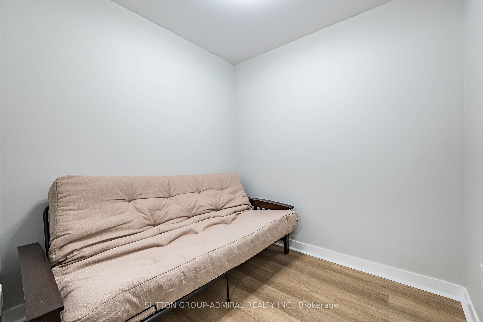 5317 Upper Middle Road 104