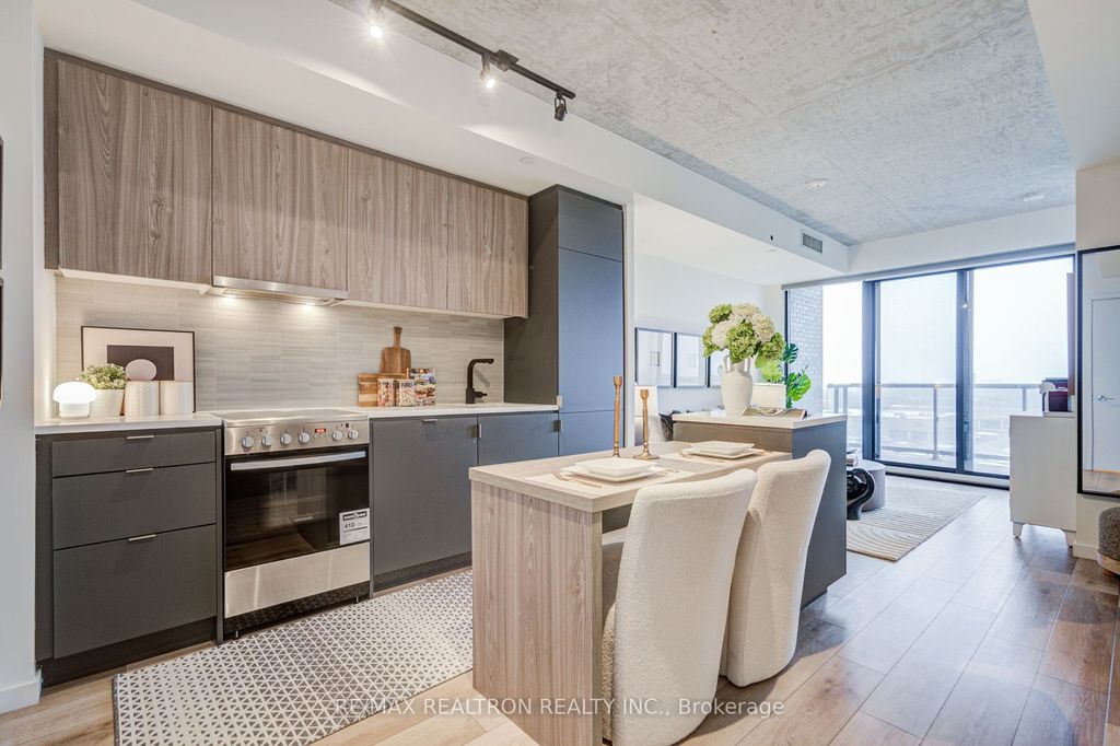 Photo of 7 Smith Crescent #518, Toronto, ON M8Z 0G3 (MLS # W12675016)