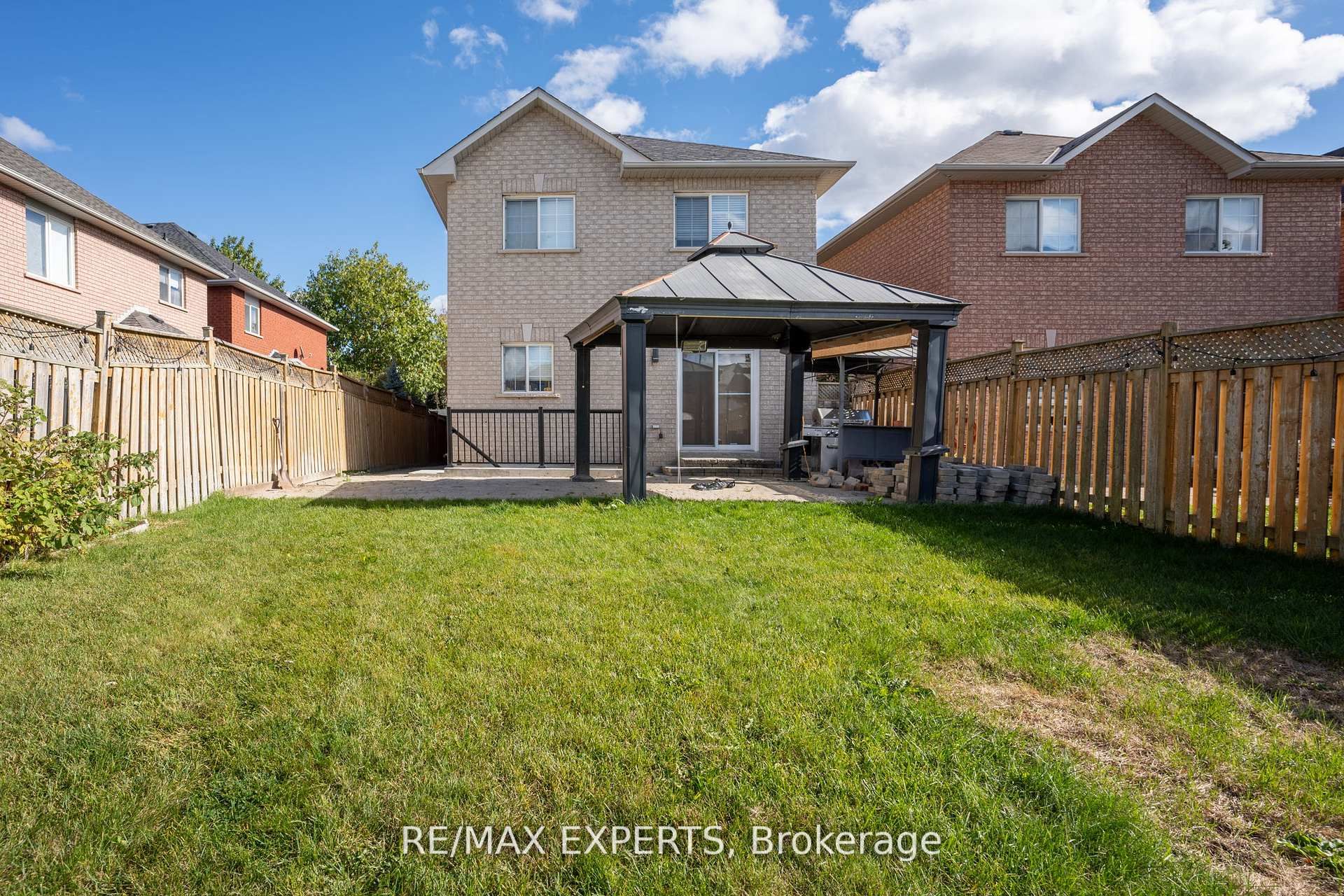 10 Blue Diamond Terrace