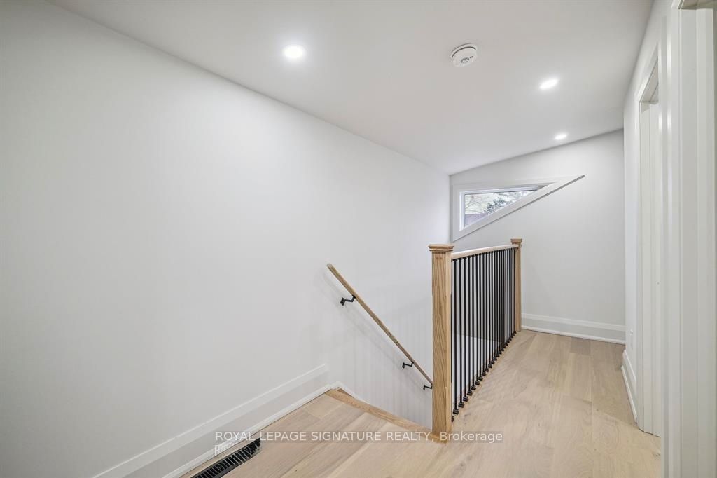 202 Perth Avenue Upper