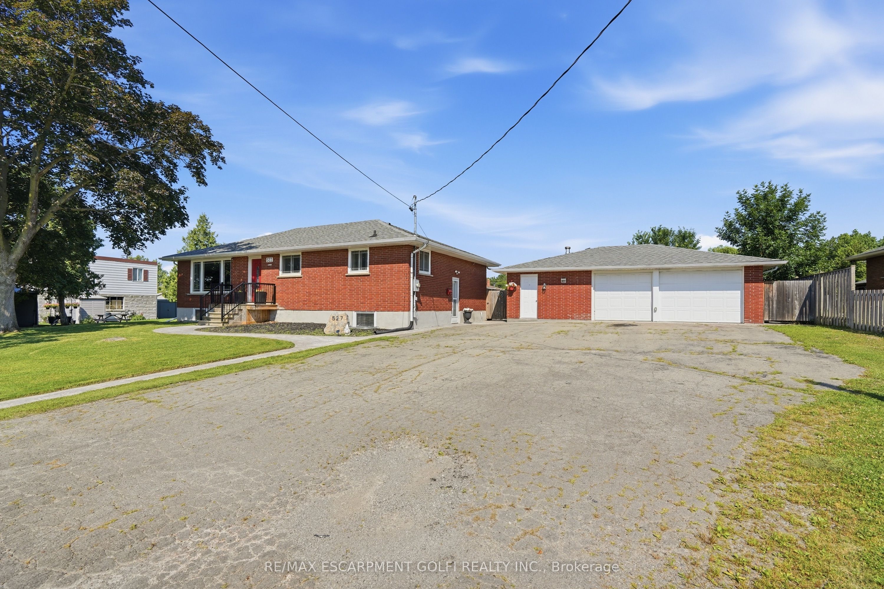 527 Walden Boulevard