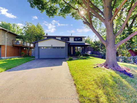 66 Chant Crescent Markham ON L3R 1Y8