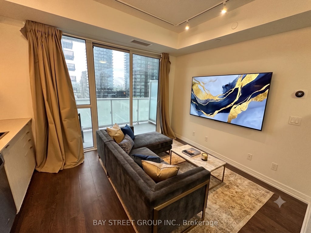 Photo of 101 erskine Avenue #1106, Toronto, ON M4P 0C5 (MLS # C13550718)
