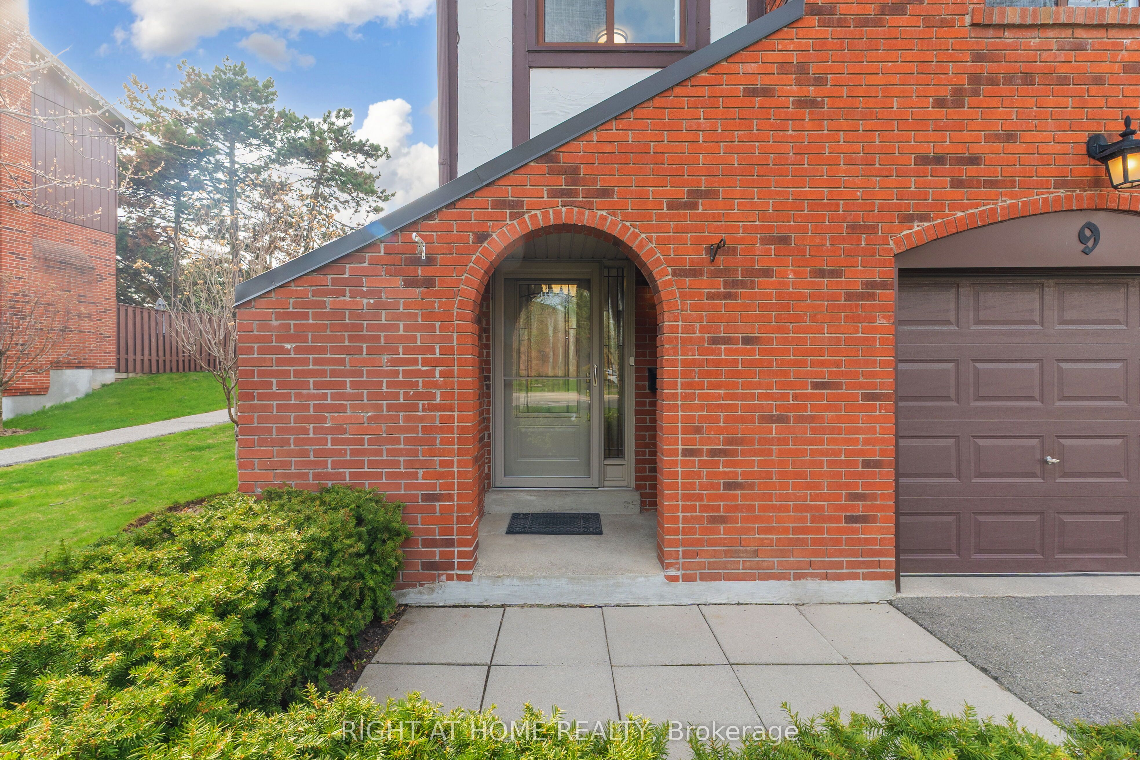 4165 Fieldgate Drive 9
