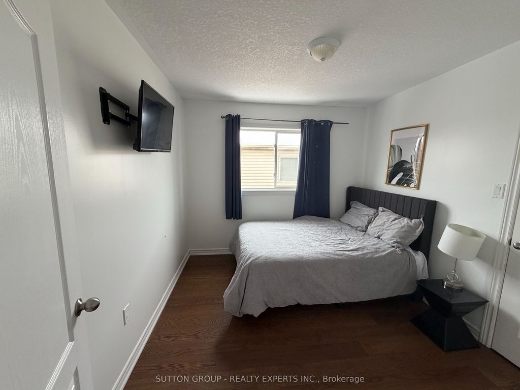 Photo of 28 Cook Street, Kawartha Lakes, ON K9V 0A7 (MLS # X12790104)