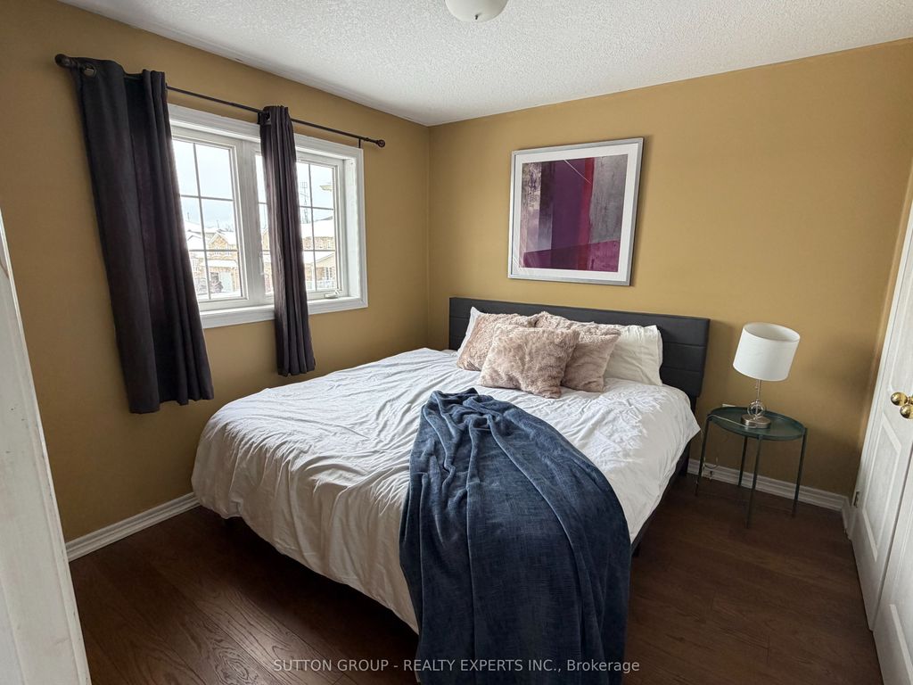 Photo of 28 Cook Street, Kawartha Lakes, ON K9V 0A7 (MLS # X12790104)