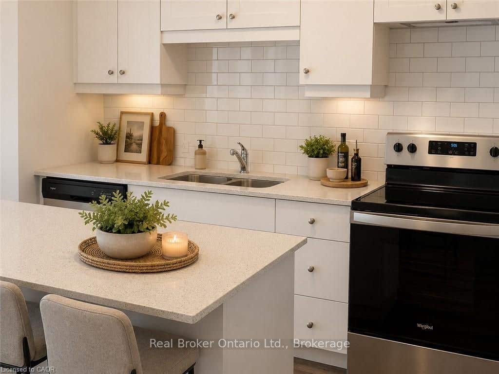 Photo of 255 Northfield Drive E #505, Waterloo, ON N2V 2H1 (MLS # X13519890)