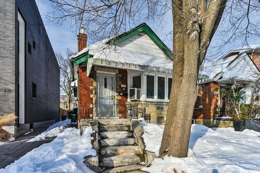 Photo of 218 Floyd Avenue, Toronto, ON M4J 2J1 (MLS # E12754474)