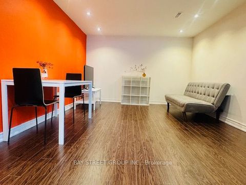 34 Fraser Street Markham ON L3T 5H6