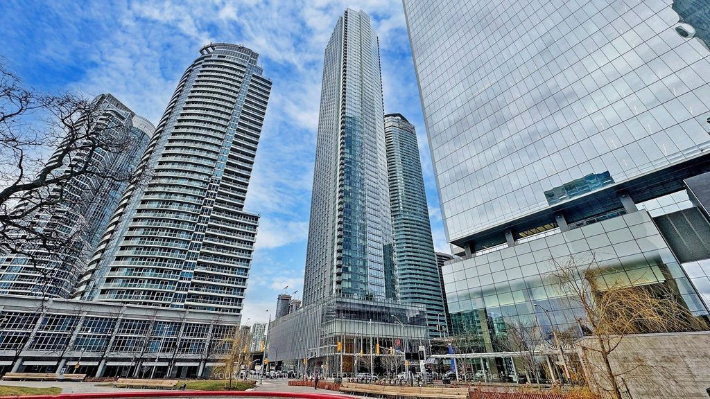 Photo of 10 York Street #4705, Toronto, ON M5J 2Z2 (MLS # C12586726)