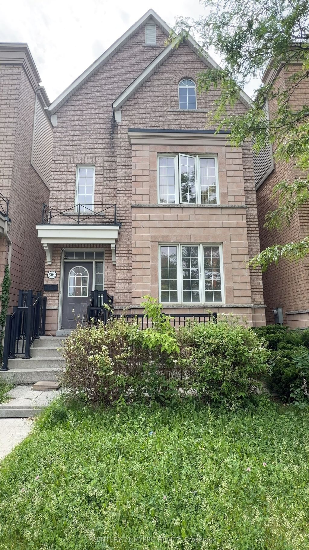 Photo of 369 Assiniboine Road, Toronto, ON M3J 0A6 (MLS # W13440998)