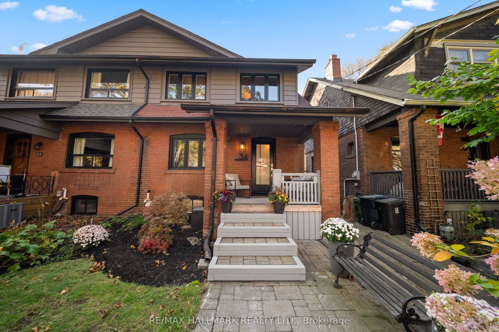 Photo of 34 Highcroft Road, Toronto, ON M4L 3G2 (MLS # E14127036)