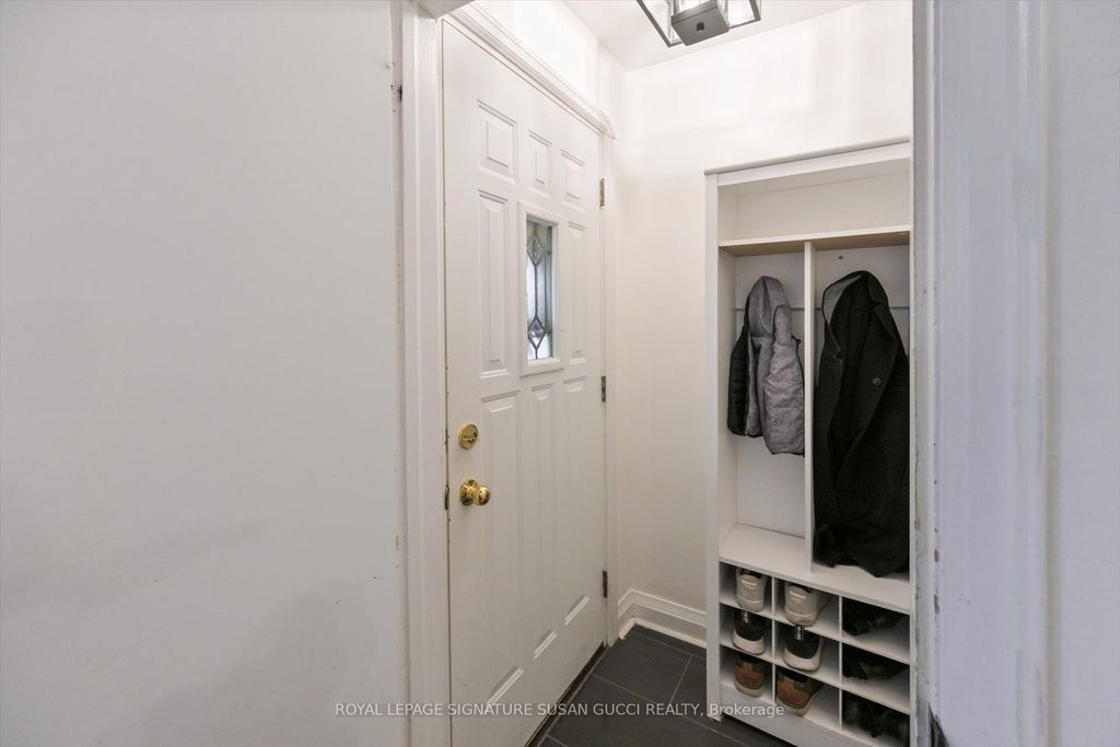 Photo of 257 Lumsden Avenue, Toronto, ON M4C 2K7 (MLS # E12692338)