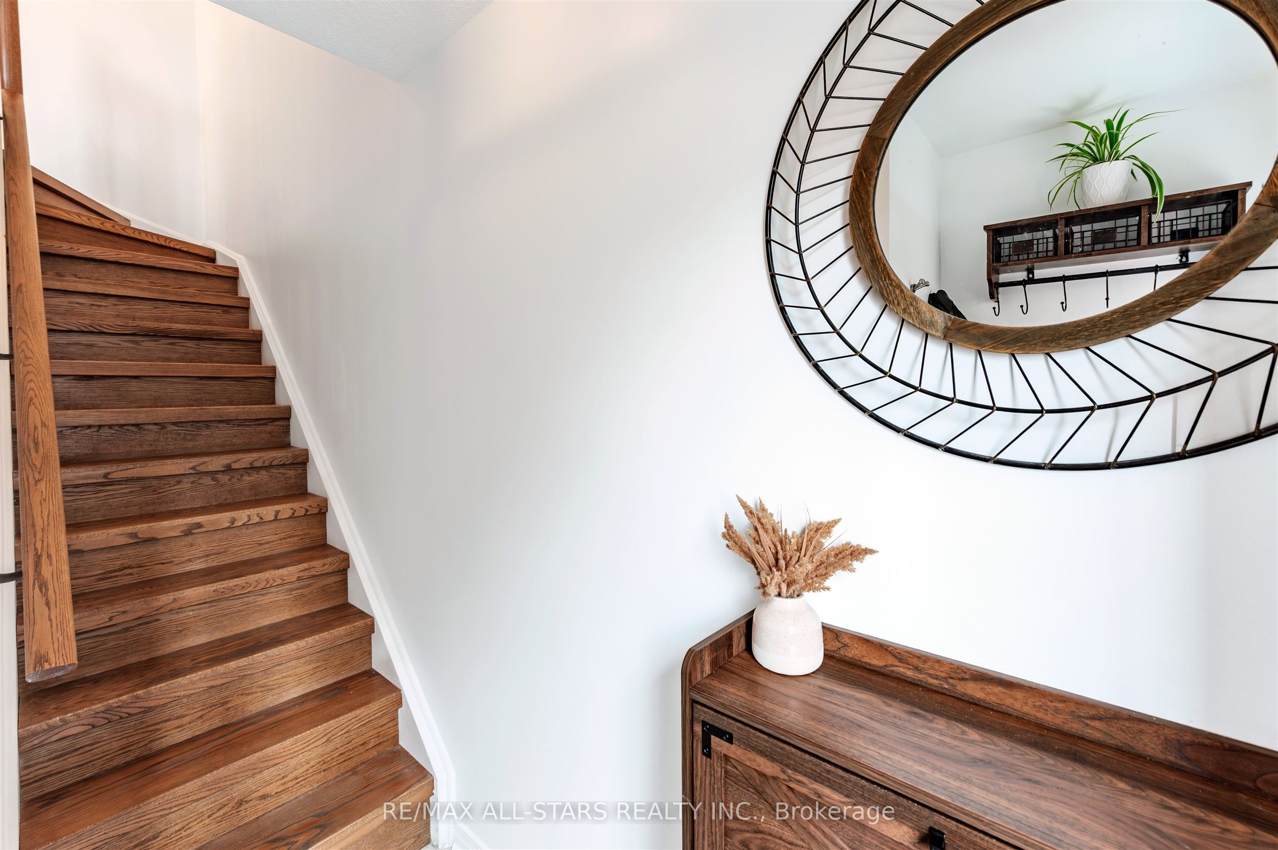 11 Ruttan Street 215