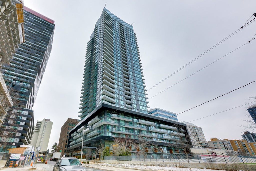 Photo of 30 Roehampton Avenue #806, Toronto, ON M4P 0B9 (MLS # C13496828)