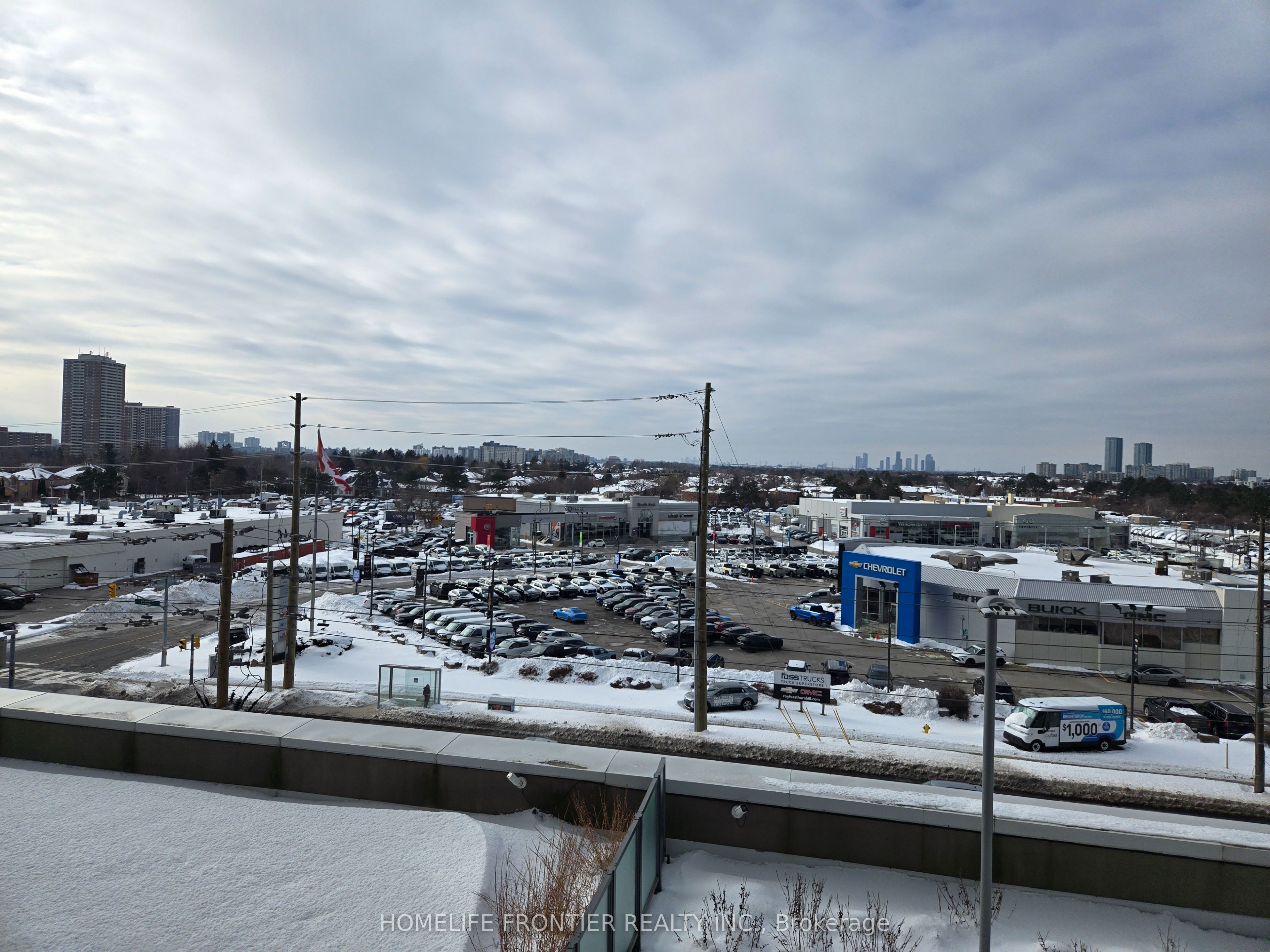 7161 Yonge Street W 420