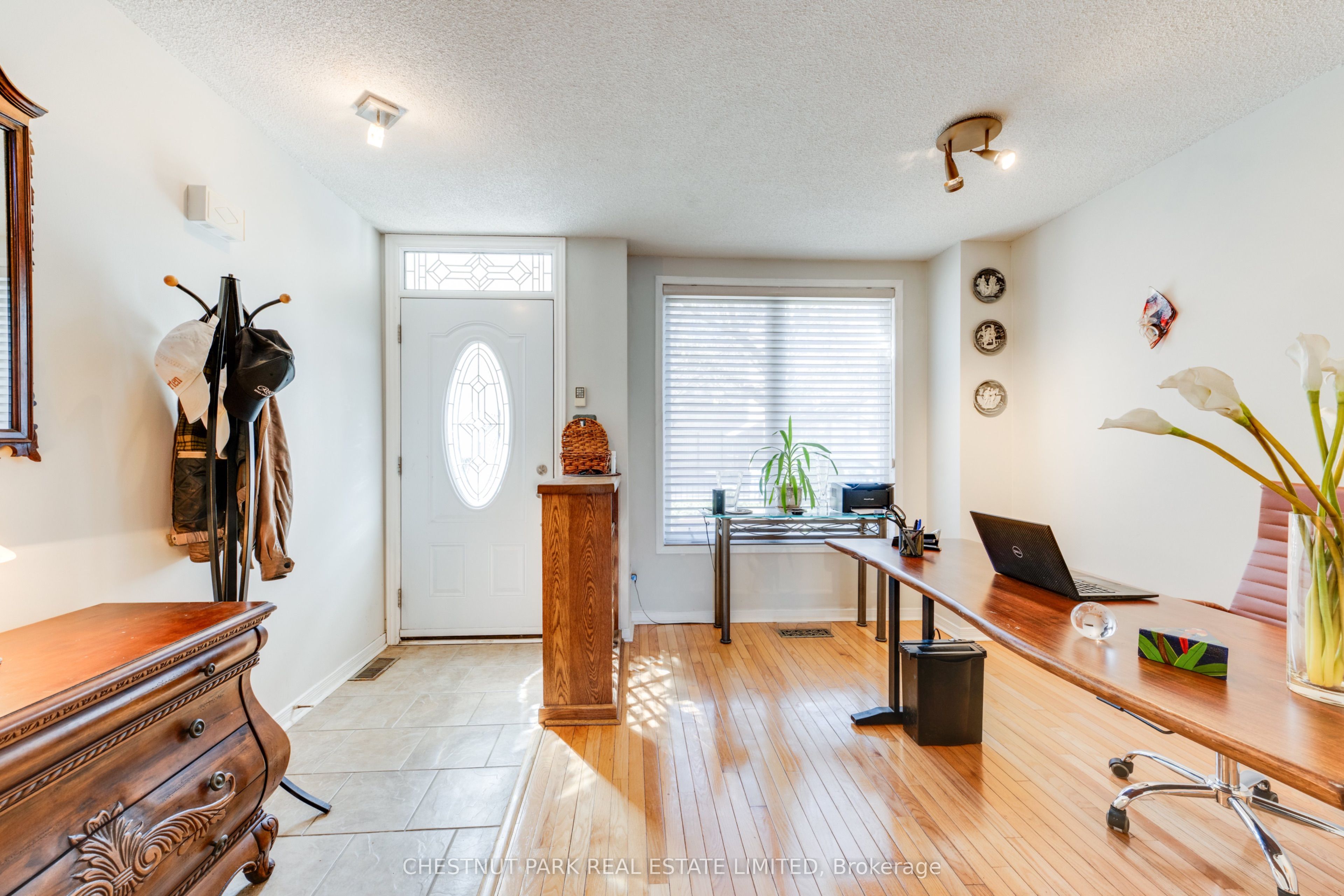 140 Bathurst Street TH8