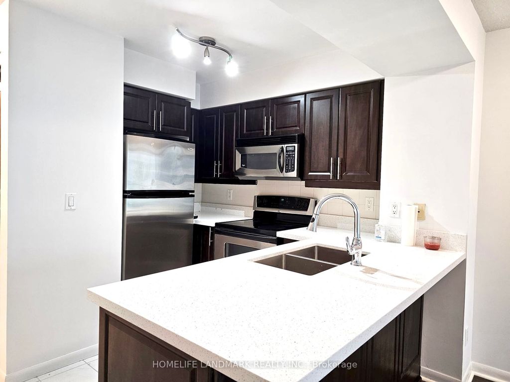 Photo of 219 Fort York Boulevard #606, Toronto, ON M5V 1B1 (MLS # C12442871)
