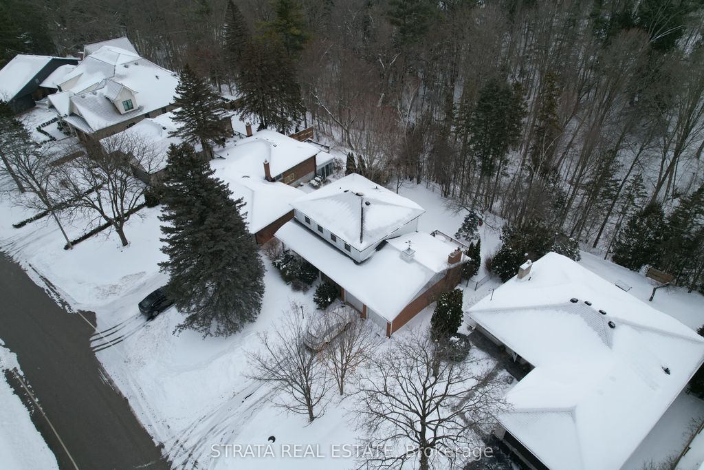 Photo of 111 Camlaren Crescent, Vaughan, ON L0J 1C0 (MLS # N12737926)