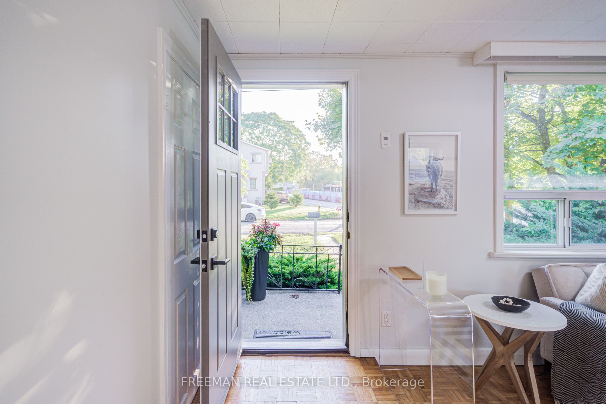 6 Lloyd George Avenue