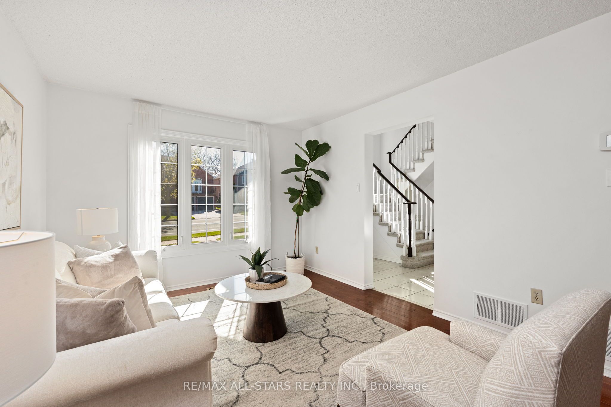 83 John Stiver Crescent