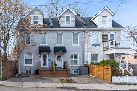 Photo of 373 Emerald Street N, Hamilton, ON L8L 5L8 (MLS # X12574966)