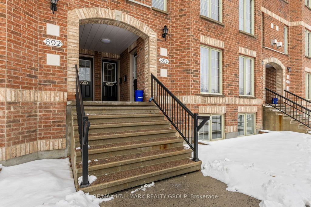 Photo of 896 Longfields Drive, Barrhaven, ON K2J 5K6 (MLS # X12700240)