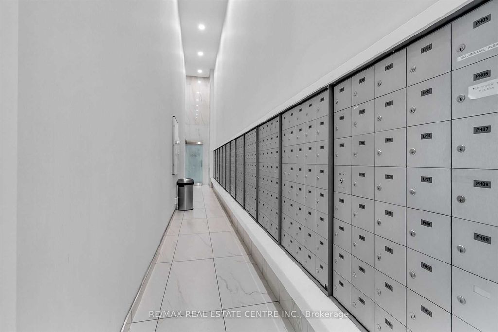 Photo of 352 Front Street W #1413, Toronto, ON M5V 0K3 (MLS # C12299543)